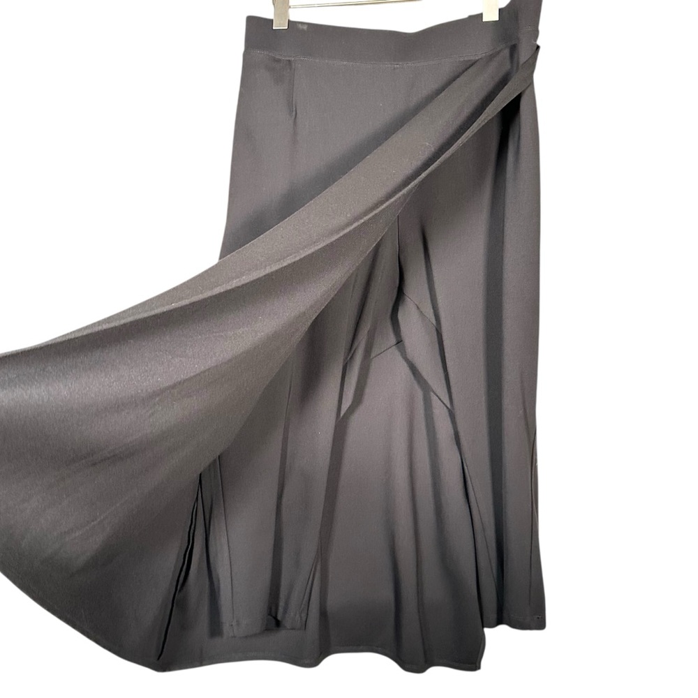 BETABRAND The Sassiest Pants Capris Midi Skirt Overlay in Black - Picture 9 of 14